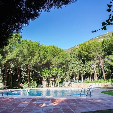 Beautiful House With Garden & Views In *